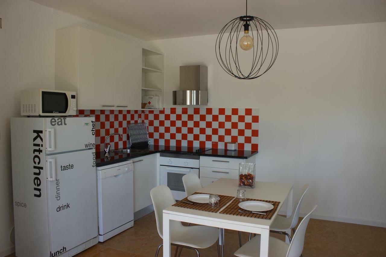 Encosta'S Garden Apartment โอเอรัช ภายนอก รูปภาพ
